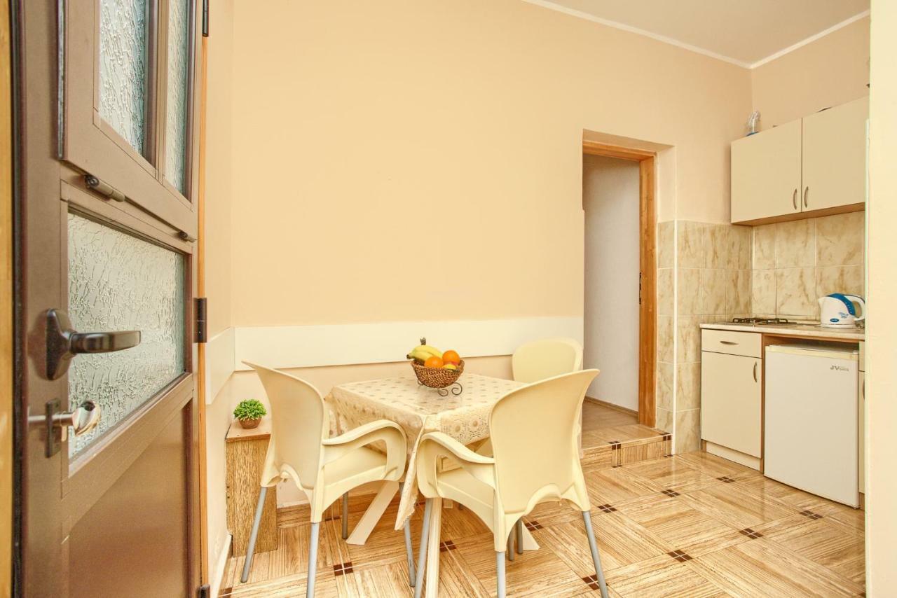 Apartment Vladan Котор Екстер'єр фото