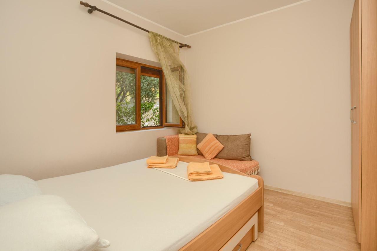 Apartment Vladan Котор Екстер'єр фото